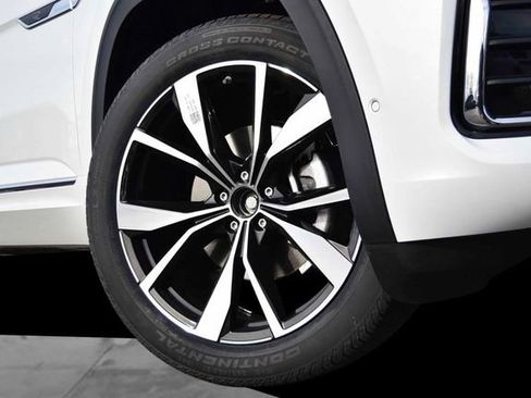 New 2026 Volkswagen Atlas SEL Premium R-Line image 3