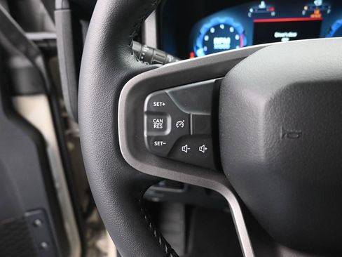 New 2025 Ford Bronco Badlands image 28