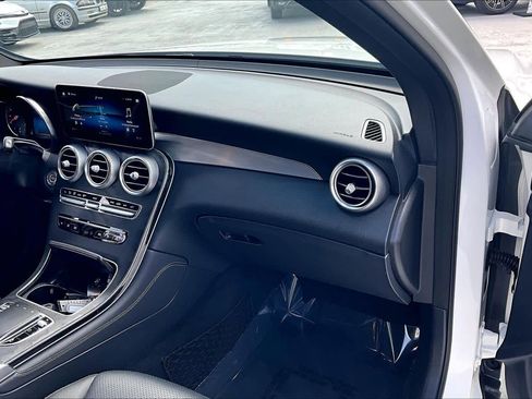 Used 2020 Mercedes-Benz GLC 300 image 18