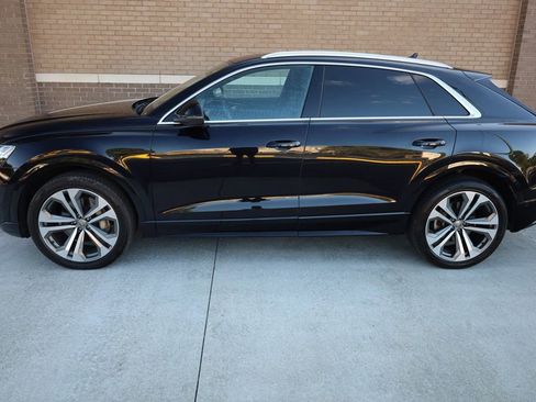 Used 2019 Audi Q8 Prestige image 3