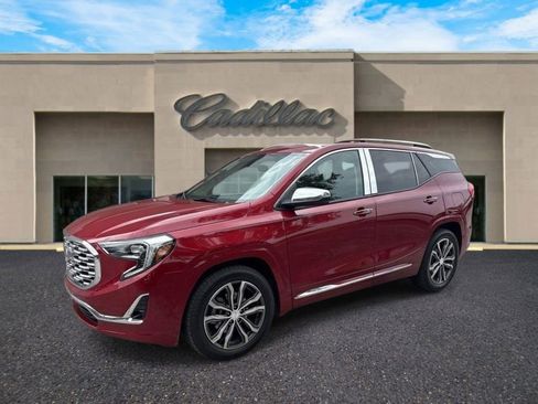 Used 2019 GMC Terrain Denali w/ Advanced Safety Package FWD image 11