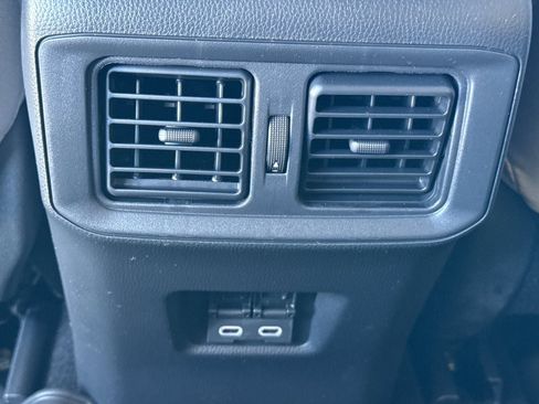 New 2025 Toyota RAV4 XLE image 15