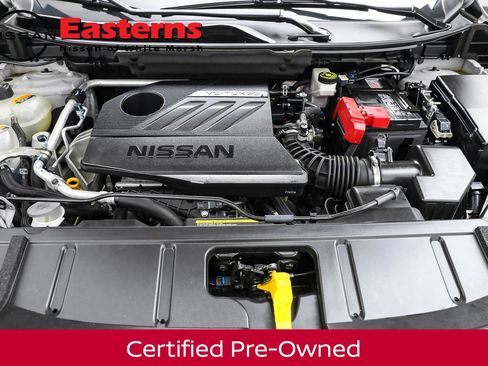 Used 2023 Nissan Rogue SL w/ SL Premium Package image 16