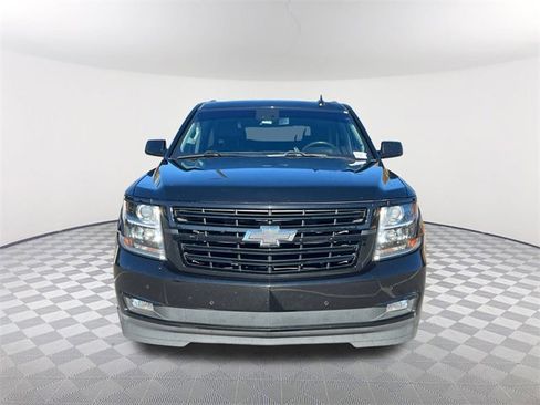 Used 2019 Chevrolet Suburban Premier image 2