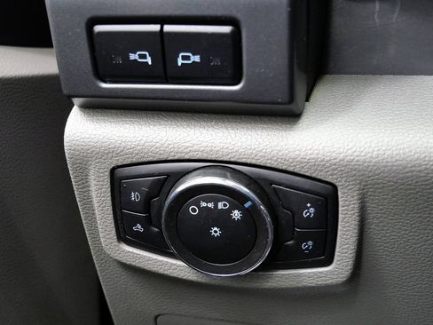 Used 2022 Ford F250 XLT w/ XLT Premium Package AWD/4WD image 26
