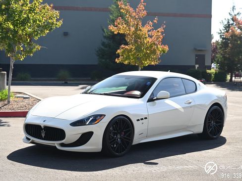 Used 2016 Maserati GranTurismo Sport image 5