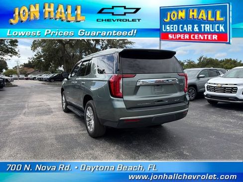 Used 2023 GMC Yukon SLT w/ SLT Premium Package AWD/4WD image 7