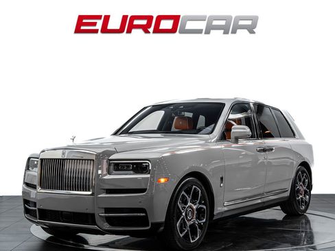 Used 2023 Rolls-Royce Cullinan image 1