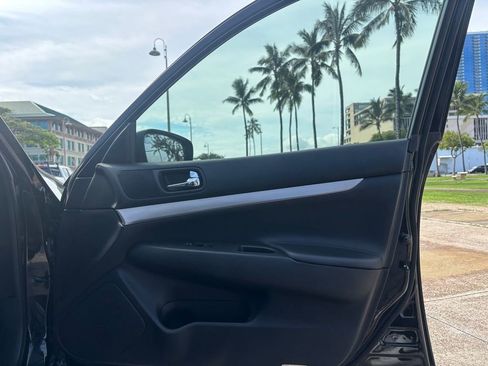 Used 2015 INFINITI Q40 w/ Navigation Package image 14