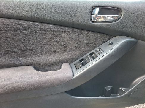 Used 2010 Nissan Altima 3.5 SR image 8