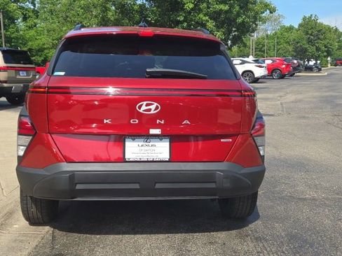 Used 2025 Hyundai Kona SEL AWD/4WD image 4