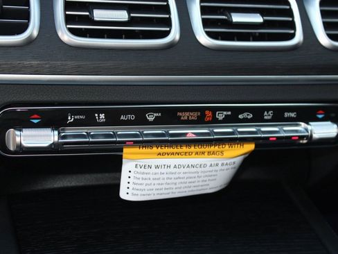 Used 2026 Mercedes-Benz GLS 450 4MATIC image 18