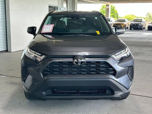 Used 2025 Toyota RAV4 LE AWD/4WD image 8
