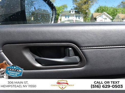 Used 2025 Nissan Pathfinder SV FWD image 22