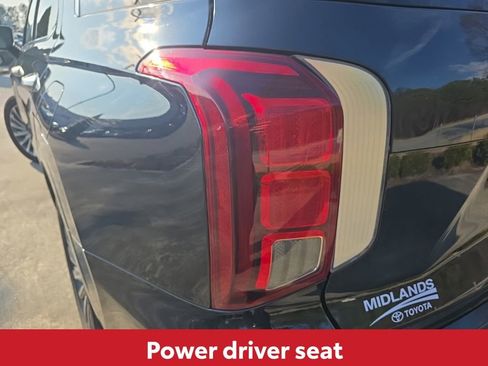 Used 2024 Hyundai Palisade Calligraphy image 9