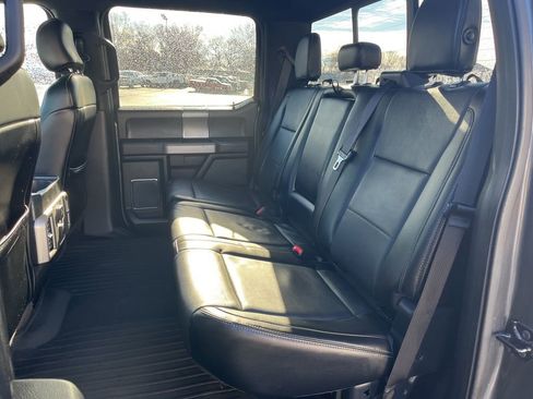 Used 2015 Ford F150 Lariat image 13