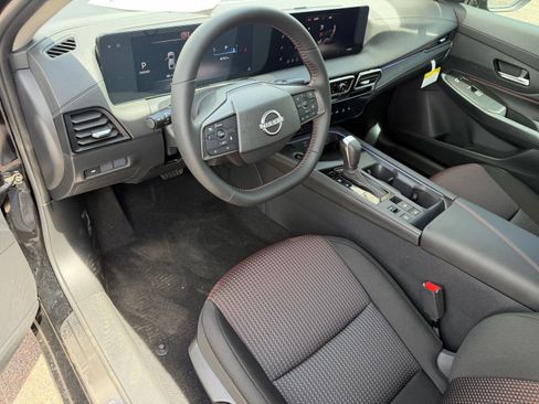 New 2026 Nissan Sentra SR image 13