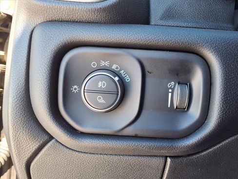 Used 2024 RAM 2500 Big Horn w/ Bed Utility Group image 30