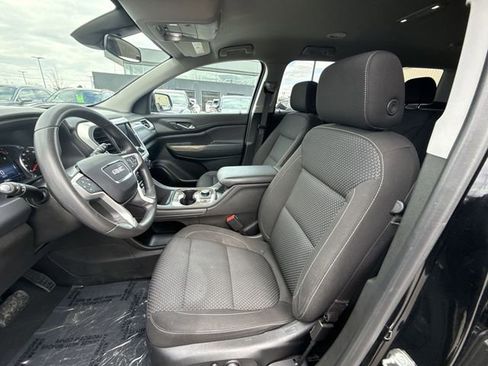 Used 2023 GMC Acadia SLE w/ Driver Convenience Package image 11