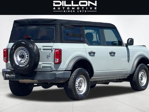 Used 2022 Ford Bronco 4-Door AWD/4WD image 4