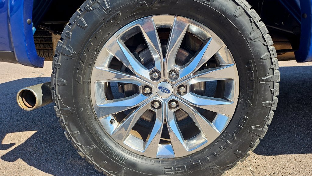 Used 2018 Ford F150 XLT w/ Equipment Group 302A Luxury AWD/4WD image 15