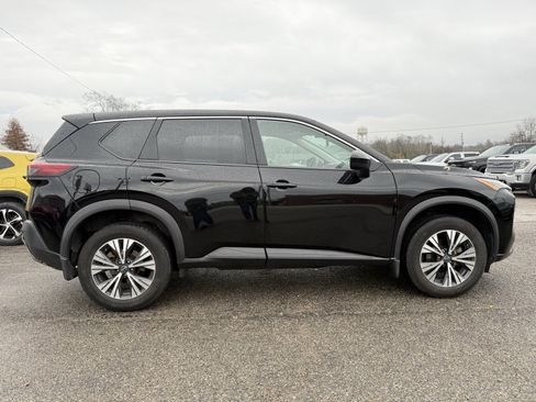 Used 2023 Nissan Rogue SV image 7