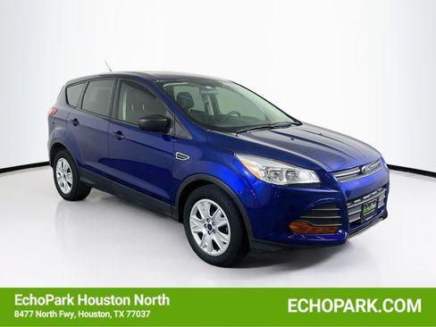 Used 2016 Ford Escape S FWD image 1