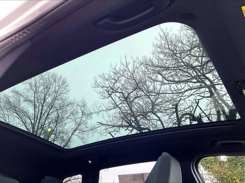 Used 2025 BMW X3 xDrive30i w/ Convenience Package image 13