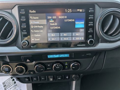 Used 2023 Toyota Tacoma TRD Off-Road image 14