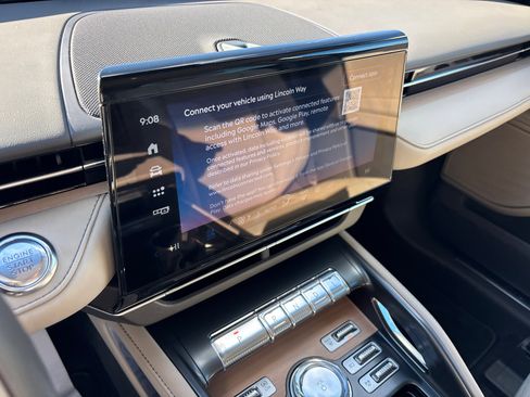 Certified 2024 Lincoln Nautilus Reserve AWD/4WD image 22