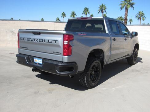 Used 2024 Chevrolet Silverado 1500 Custom Trail Boss w/ LPO, Dark Essentials Package image 5