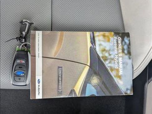 Used 2025 Subaru Forester Limited image 24