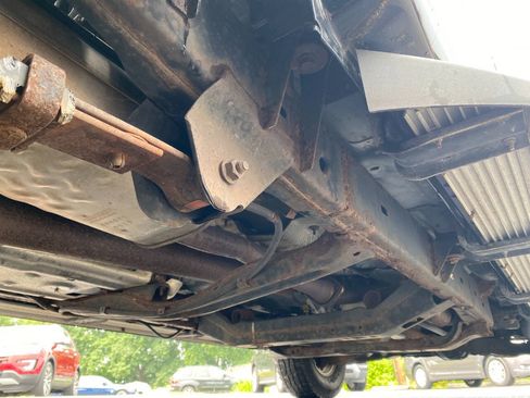 Used 2005 Chevrolet Colorado LS AWD/4WD image 32