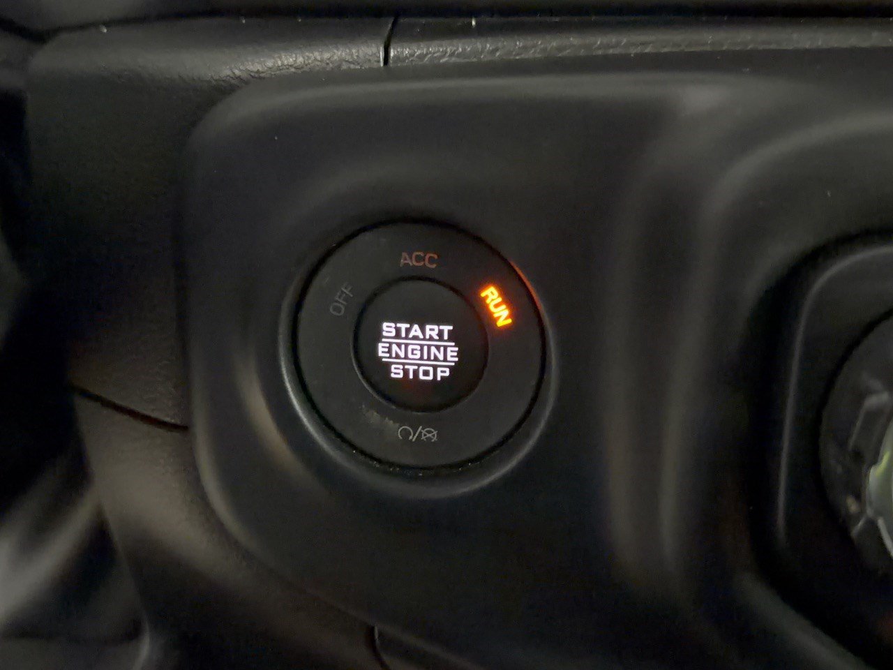 Used 2022 Jeep Wrangler Sport AWD/4WD image 20