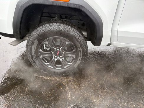 Certified 2025 GMC Canyon Elevation w/ Convenience Package image 23