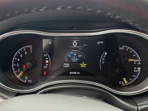 Certified 2022 Jeep Grand Cherokee Laredo X image 16