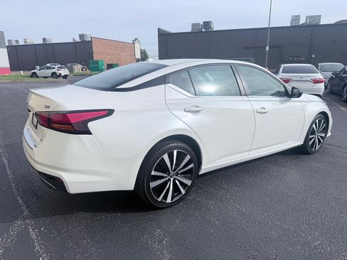 Used 2022 Nissan Altima 2.5 SR image 5
