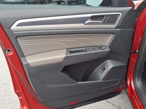 Used 2021 Volkswagen Atlas SEL R-Line image 20