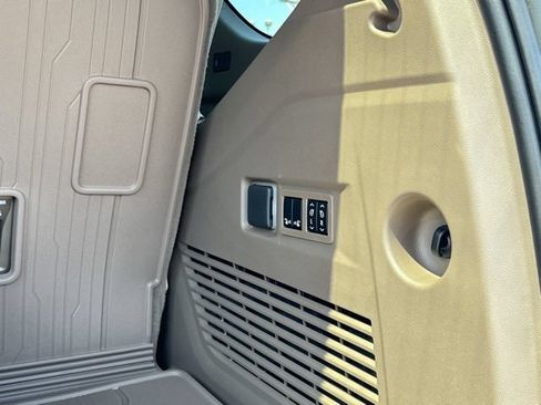 New 2026 GMC Yukon Denali w/ Advanced Technology Package AWD/4WD image 12