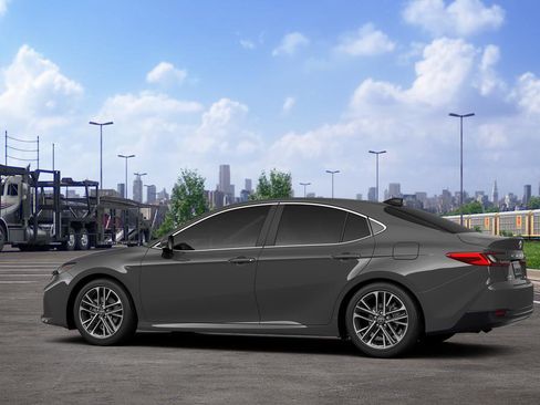New 2026 Toyota Camry XLE AWD/4WD image 5