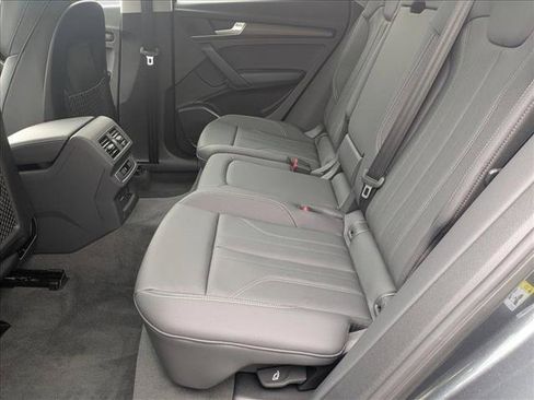 Used 2025 Audi Q5 2.0T Premium AWD/4WD image 19