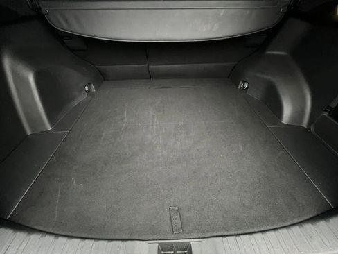 Used 2025 Toyota RAV4 XLE image 31