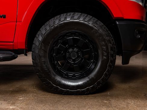 Used 2021 RAM 1500 Lone Star w/ Built-to-serve Edition image 11