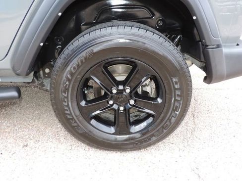 Used 2021 Jeep Wrangler Unlimited Sport image 15