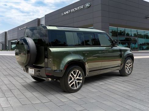 New 2026 Land Rover Defender 110 X-Dynamic SE AWD/4WD image 5