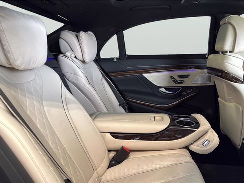 Used 2015 Mercedes-Benz S 550 4MATIC Sedan image 16
