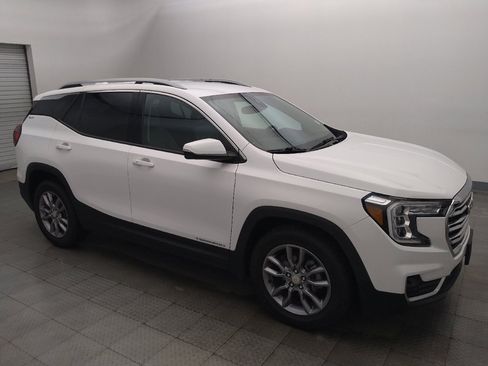 Used 2022 GMC Terrain SLT w/ Infotainment Package II FWD image 11