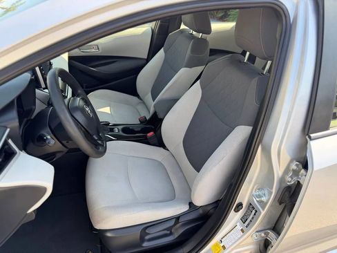 Used 2020 Toyota Corolla LE w/ Carpet Mat Package (TMS) FWD image 26