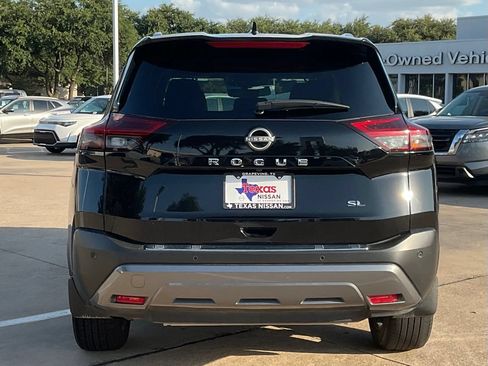 Certified 2023 Nissan Rogue SL w/ SL Premium Package FWD image 5