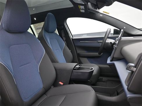 New 2026 Volvo EX30 Plus image 29